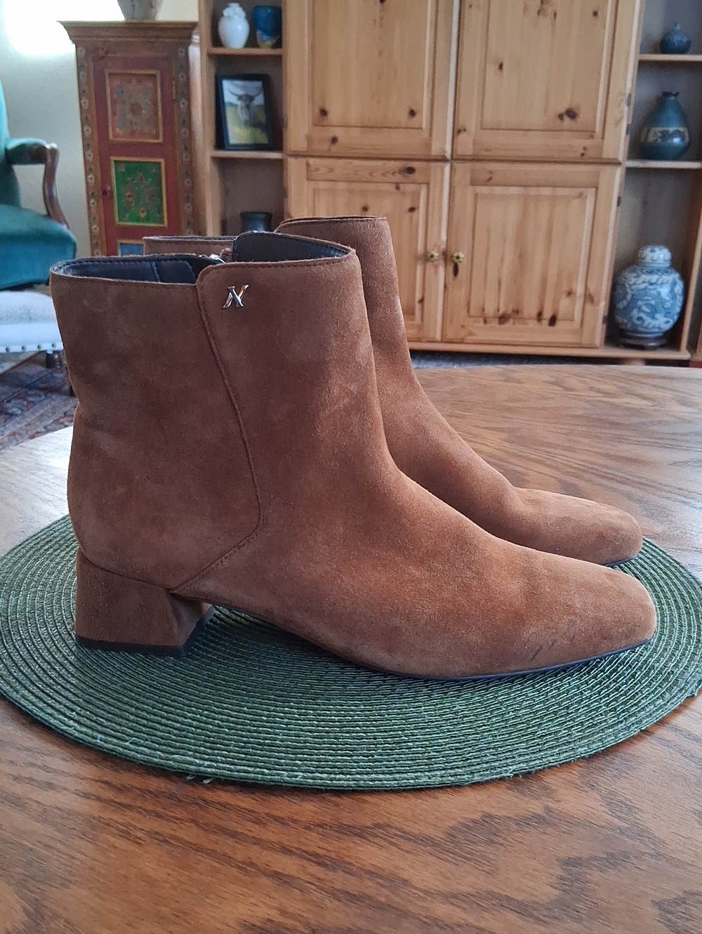Naturalizer Jada Copper Brown Suede Square Toe Zip Ankle Boots Size 8